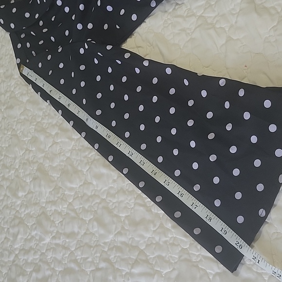 Casting L.A Small Bell Sleeve Wrap Blouse - Picture 14 of 15